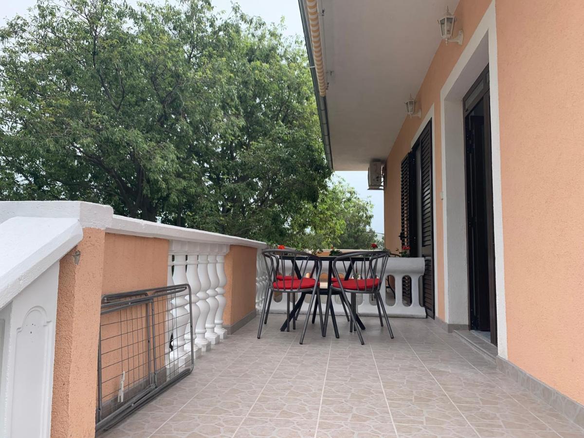 Spomenka Apartment *