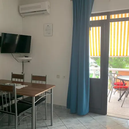 Apartmani Spomenka Seline Exterior photo