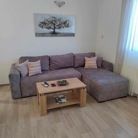 Apartmani Spomenka Seline Exterior photo