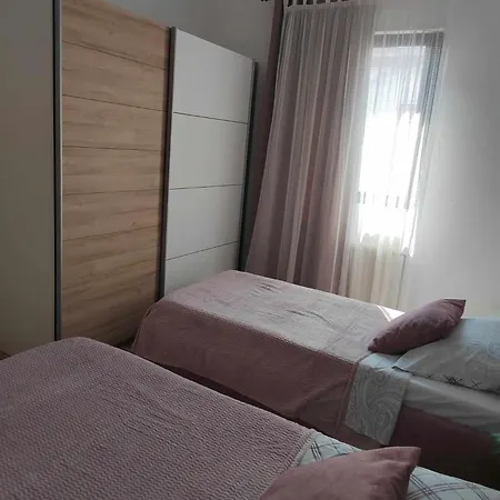 Apartmani Spomenka Seline Exterior photo